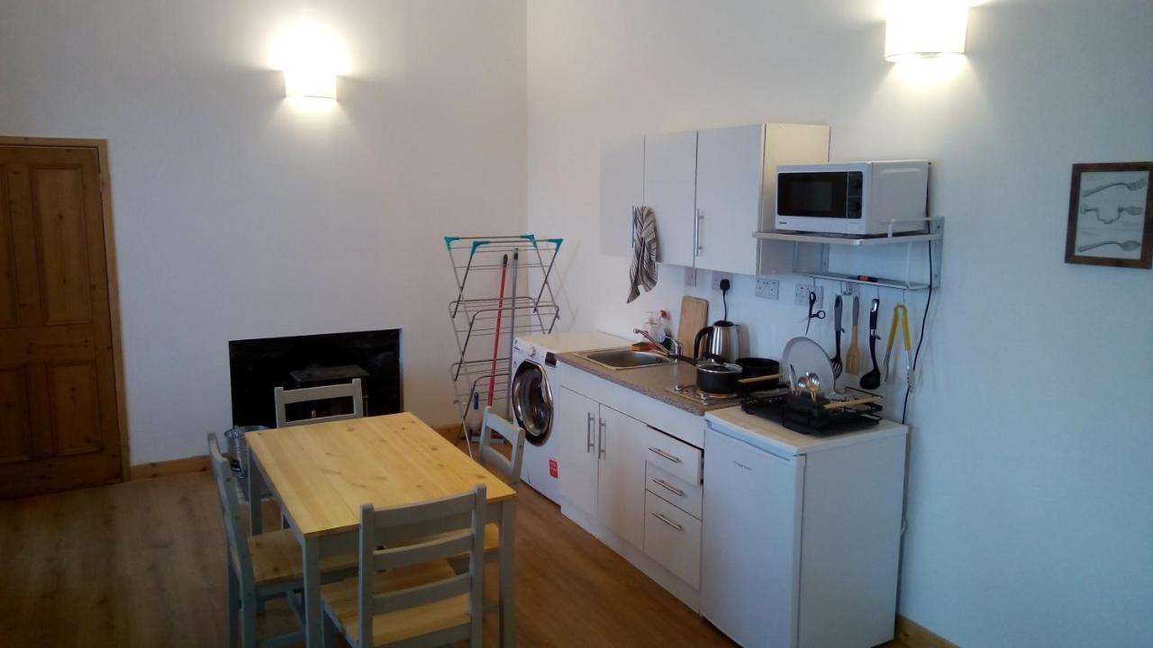 The Uyeasound Old Pier Cottage Belmont  ภายนอก รูปภาพ